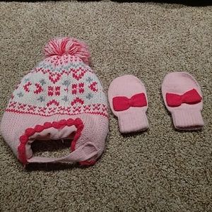 Infant stocking hat and gloves